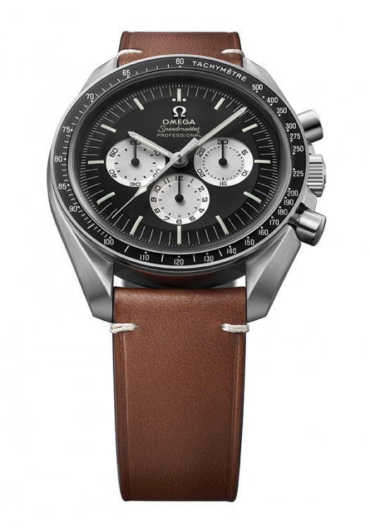 The watch features a Reverse Panda dial